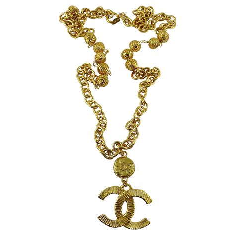 blue gold chanel necklace